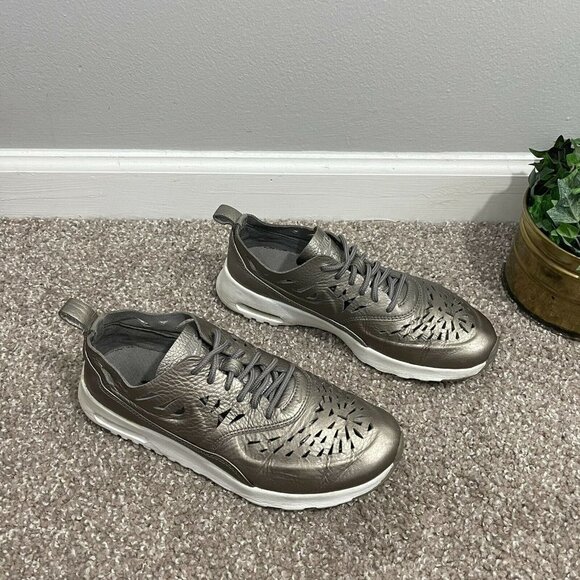 Nike Air Max Thea Jolie 725118-002 Women's Size 7.5 Metallic Pewter Sneakers - Picture 5 of 9